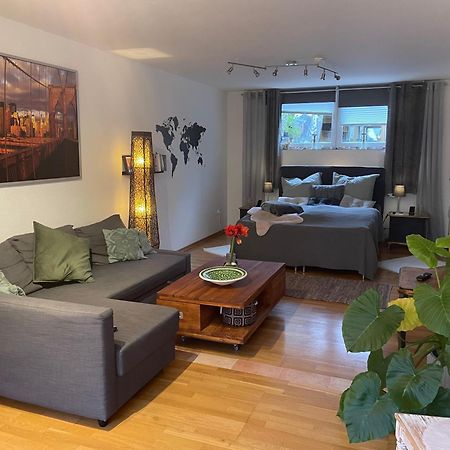 Modernes Appartement Im Gruenen - Stilvoll Und Komfortabel Köln Dış mekan fotoğraf