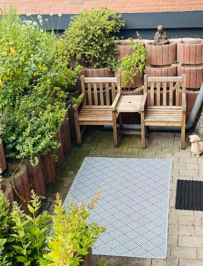Modernes Appartement Im Gruenen - Stilvoll Und Komfortabel Köln Dış mekan fotoğraf